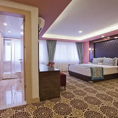 Hotel Celikhan 3*