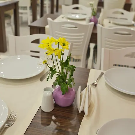 Celikhan Otel 3*